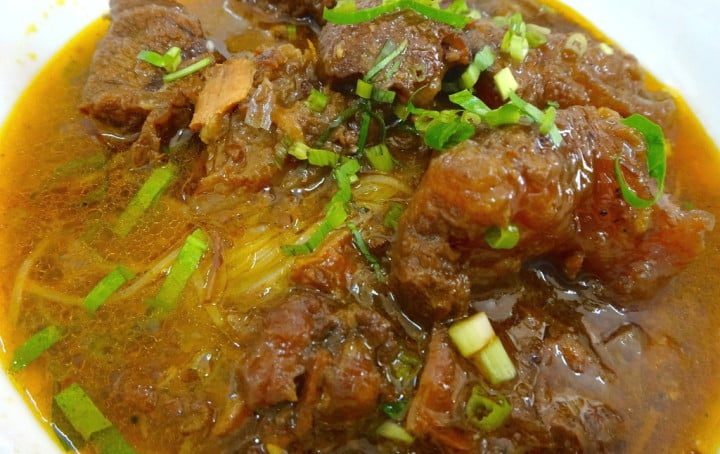 Kuay Teaw beef noodle soup