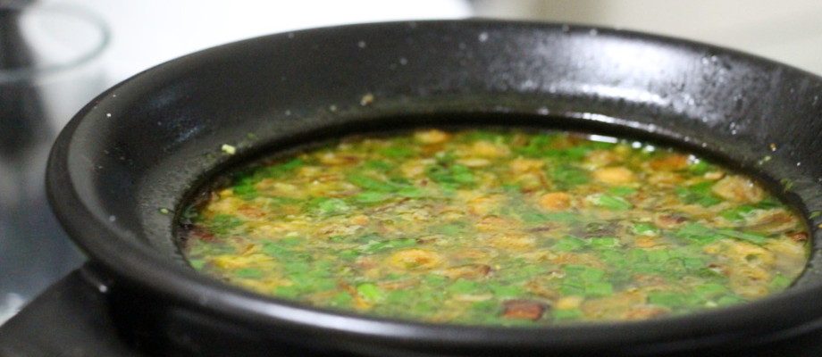 Balinese sweetcorn soup