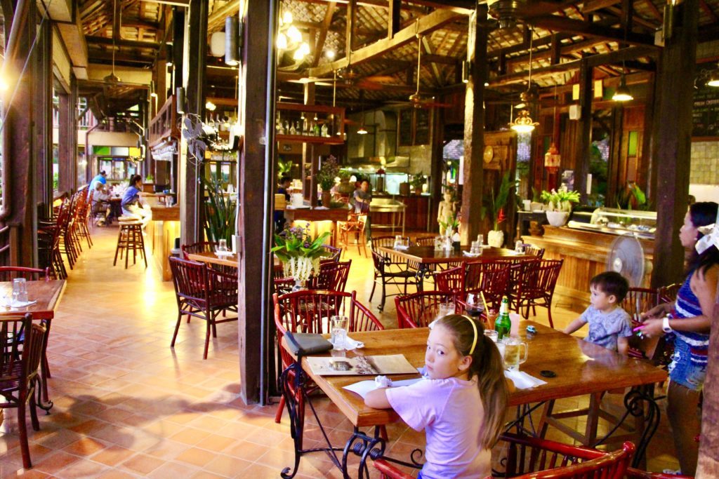 Chiang Mai review the river market restaurant