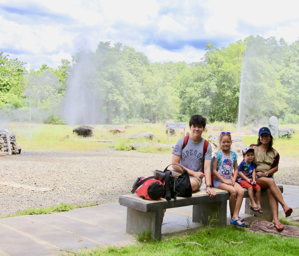 Chiang Mai Review Sankampaeng Hot Springs geysers