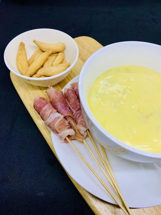 3-Cheese Fondue & Tomato Salad - 2x Kids Brekkie