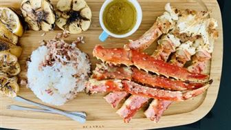 Steamed King Crab 'w' Citrus & Garlic
