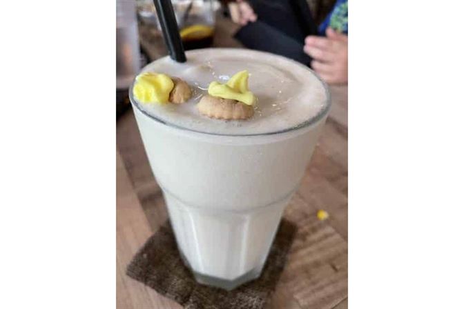 whisk & paddle banana milkshake