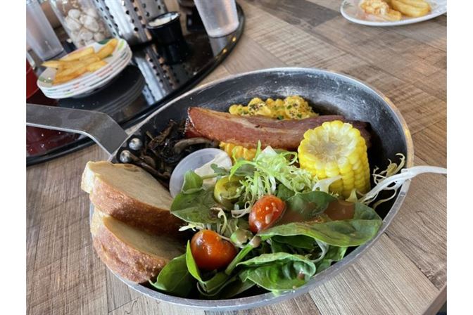 whisk breakfast pan Whisk & Paddle Punggol