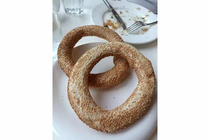 KOULOURI-REGULAR-Traditional-Greek-sesame-bread-ring.