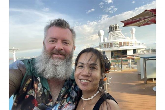 cruise to nowhere with wifey