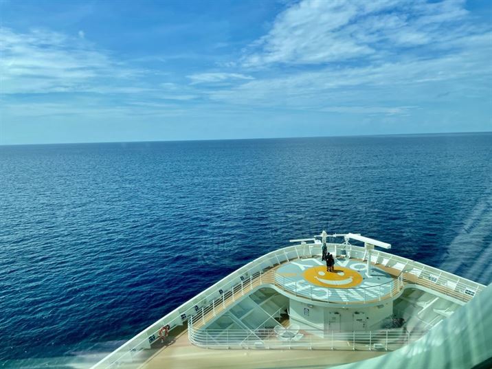 Cruise to Nowhere Singapore - Titanic