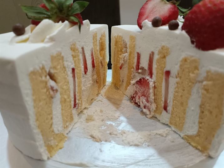 Gluten-Free Strawberry Decor Cake Fresh Strawberries