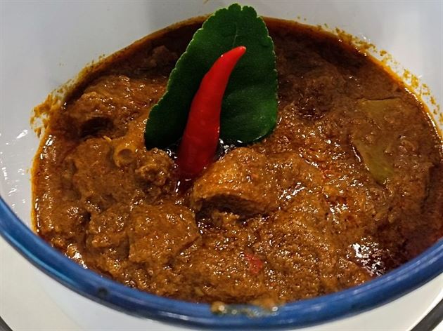 White Tiffin Beef Rendang