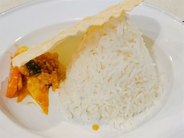White Tiffin Jasmine Rice, Poppadom, Achar