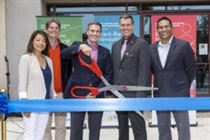 Ribbon-cutting ceremony in Anaheim, CA (USA) for the Grand Opening of Firmenich West Coast Pilot Plant for Food & Beverage customers. (Center-left with scissors: Chris Perkins, President and SVP, Taste & Beyond North America; center-right: Trevor O’Neil, Anaheim’s Mayor pro tem)