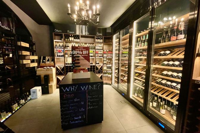 the winery gourmet | bar wine cellar