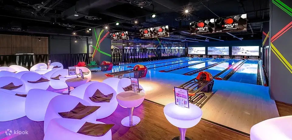 Bowling Experience in 313 at Somerset Orchard Road