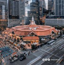 Visit Singapore's Iconic and "Best Looking"* Food Hall Lau Pa Sat for an Authentic Taste of Singaporean Favourite Food and products