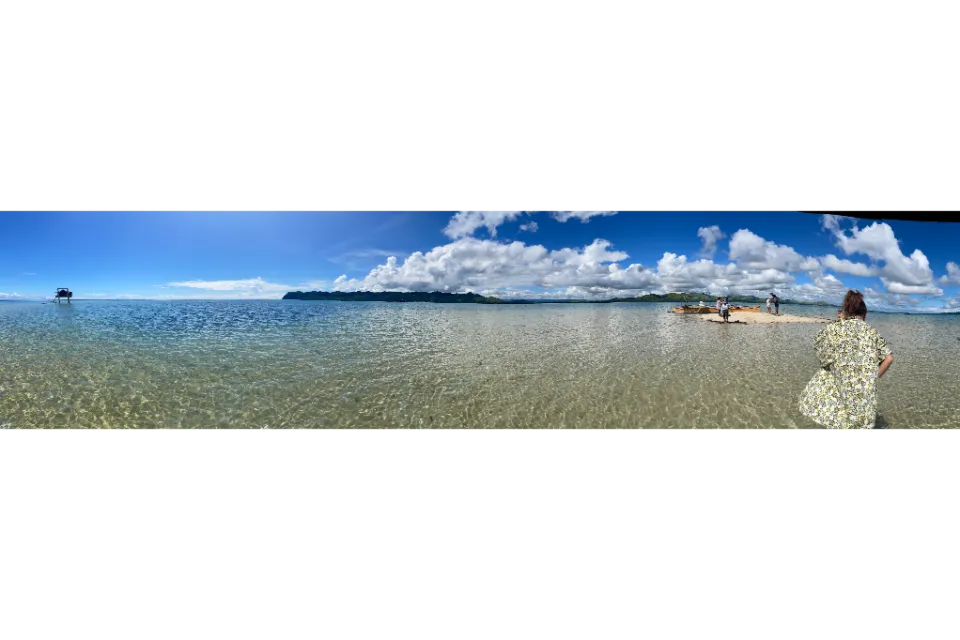 lumayag sandbar pano of island and bump