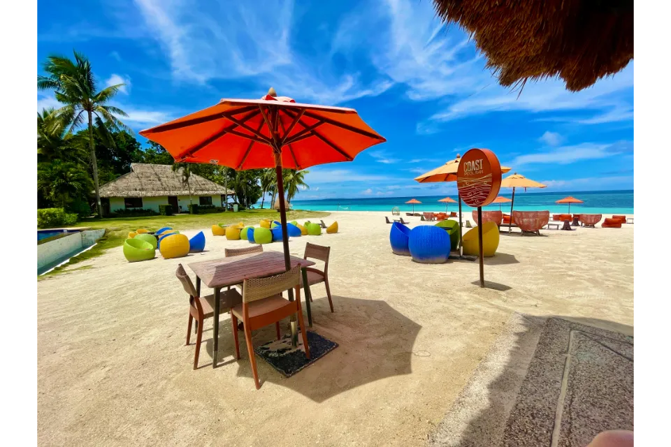 South Palms Resort Coast Pool Bar