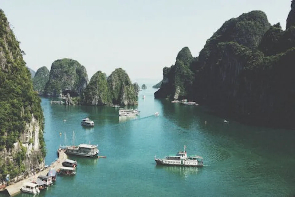 vietnam ha long bay