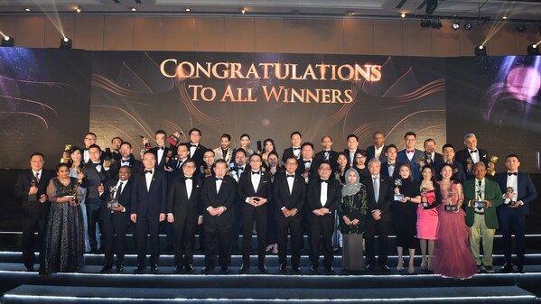Group Photo 5kJKAT Asia Pacific Enterprise Awards 2023 Paves the Way for a Resurgent Asia