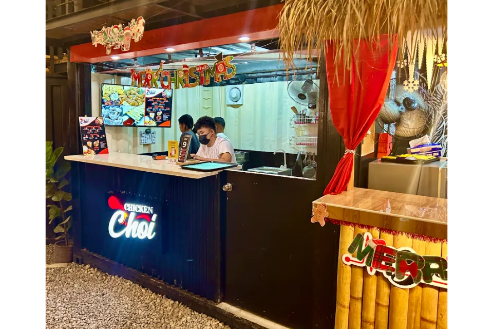 chicken choi at causeway food hub panglao