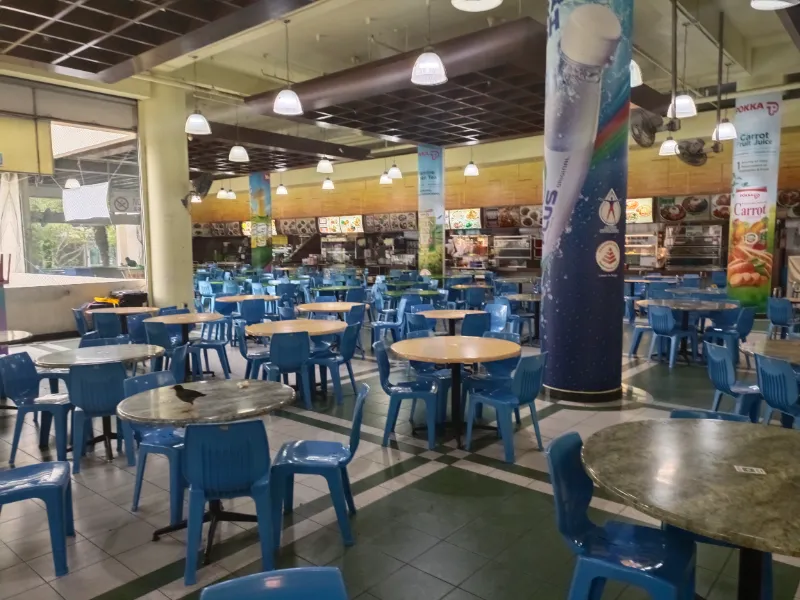 Xi Lin Food Court Spacious