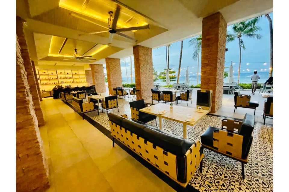 Mangaon Ta Restaurant Interior