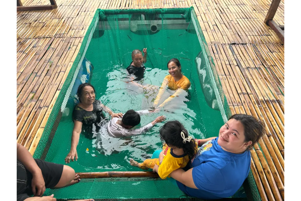 R1 Floating Cottage Swimming Pool Incredible Floating Cottages in Bohol, the Philippines: 30 PAX and counting...