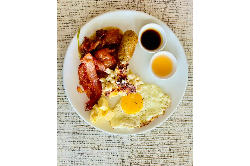 modala beach resort breakfast plate 1