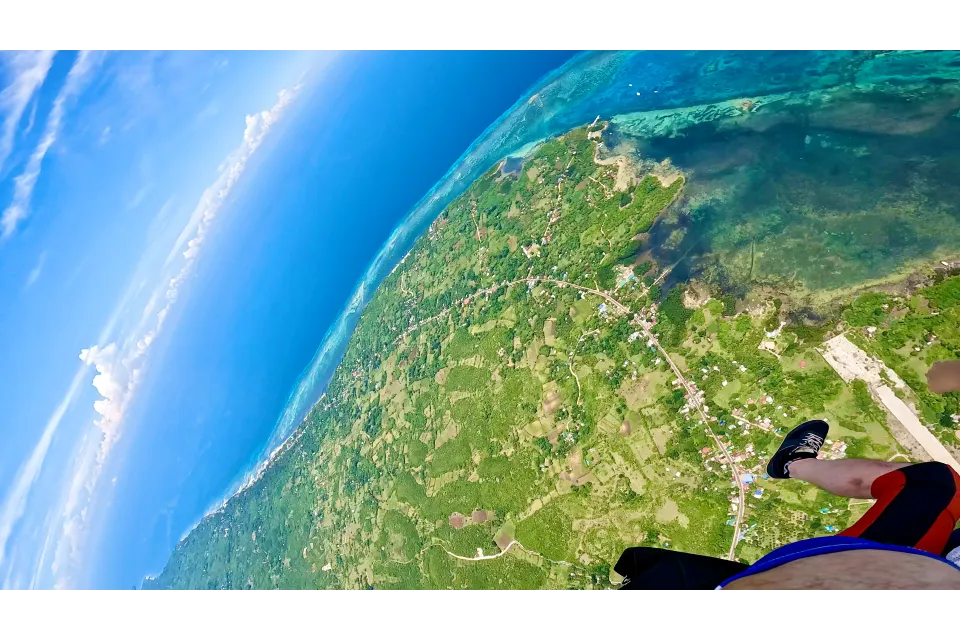 skydive siquijor chute open and views