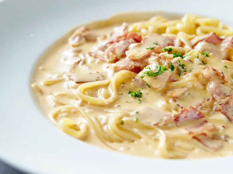 Carbonara Indulge in La Dolce Vita! Discover the Top 10 Italian Main Course Meals That Will Change Your Life!