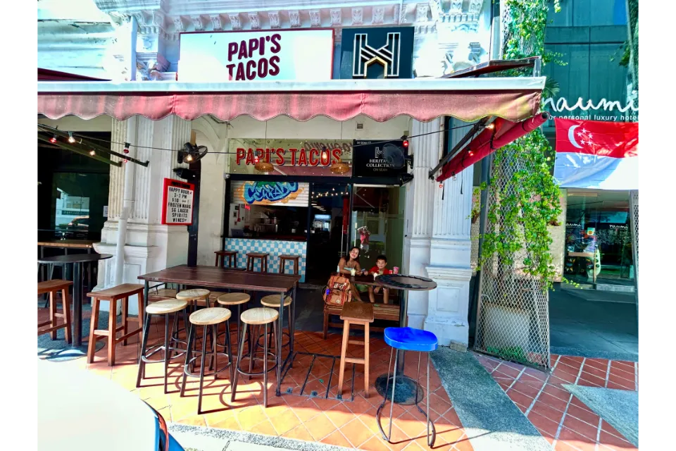papi's tacos exterior seah street