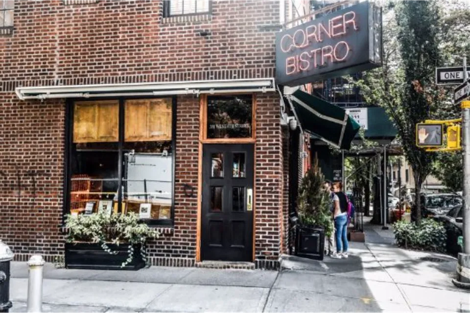 corner-bistro anthony bourdain