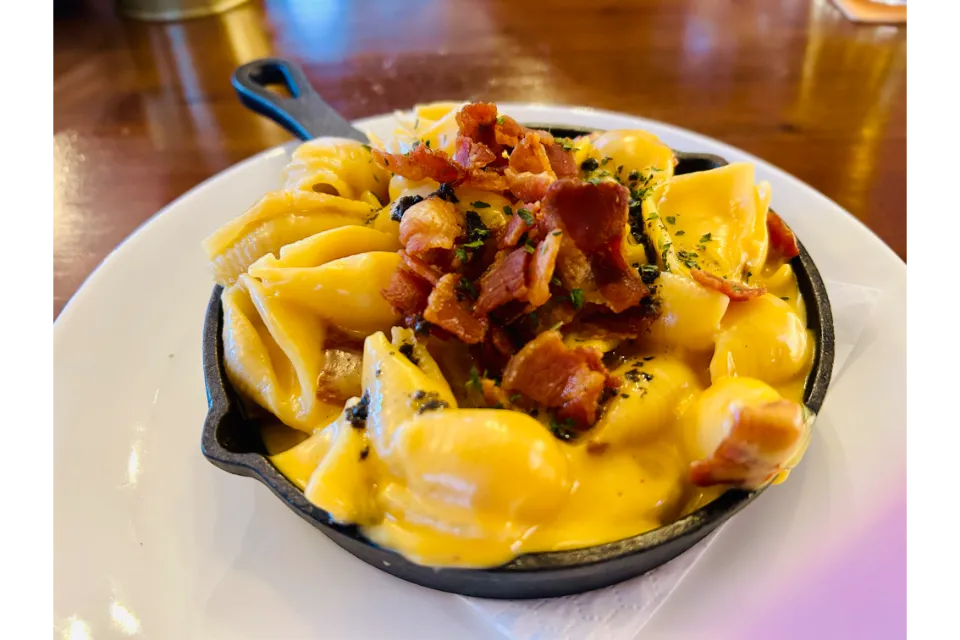 platypus cantina siglap mac n cheese with bacon and truffle