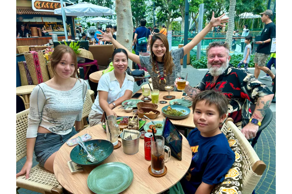 kantin jewel changi family with emily yii