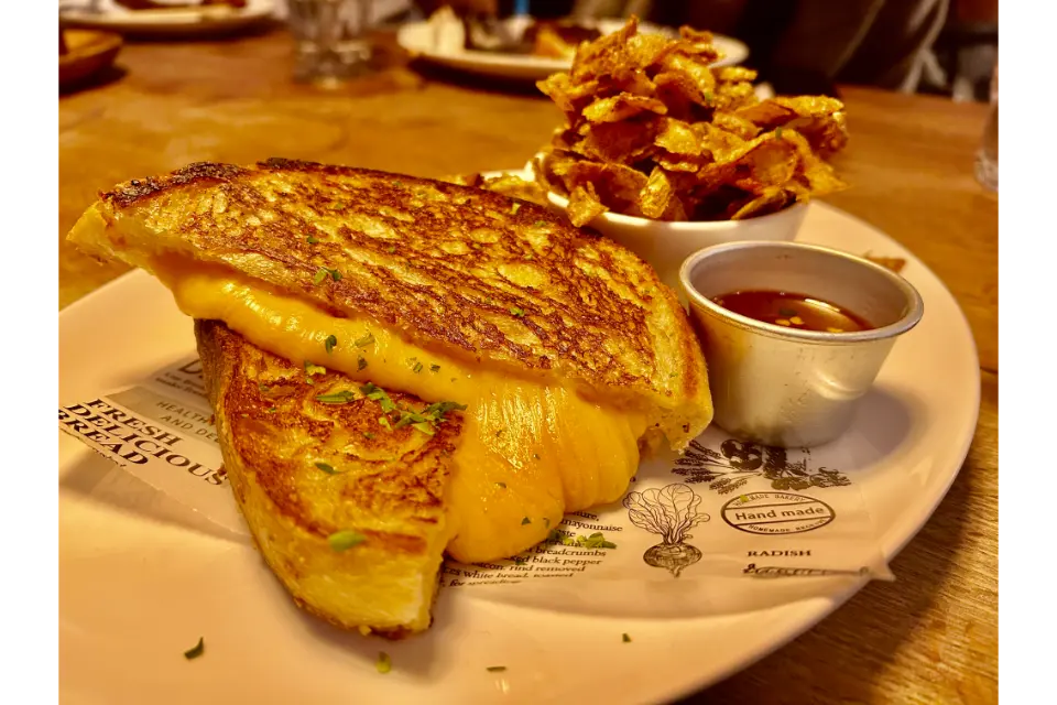 cheese toastie Smoque Restaurant, SMOQUE bistro + Cafe & bar, best restaurants in bohol, best restaurants in panglao
