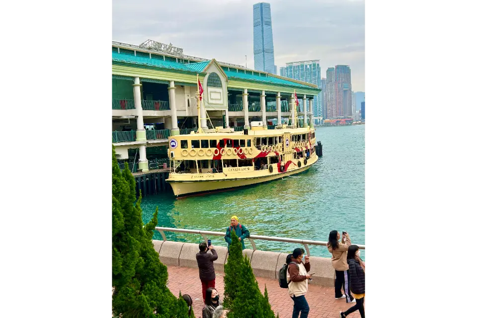 best five day hong kong itinerary star ferry hong kong to kowloon