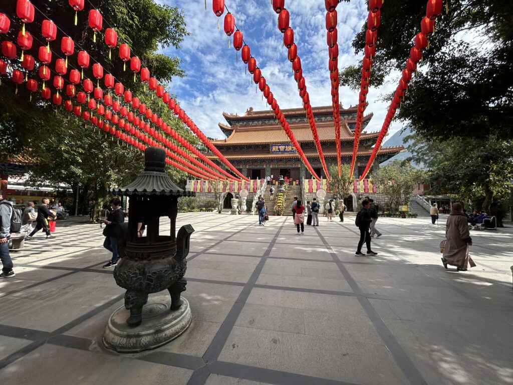 best five day hong kong itinerary: po lin temple lantau island