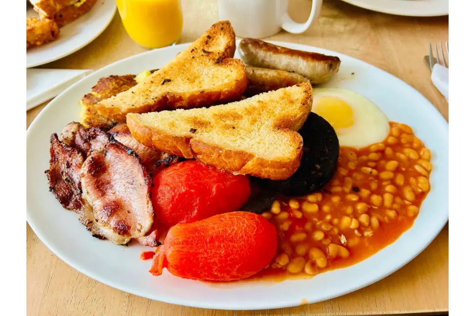 Zaras Cafe Diner Birchington Review 10-piece full english breakfast