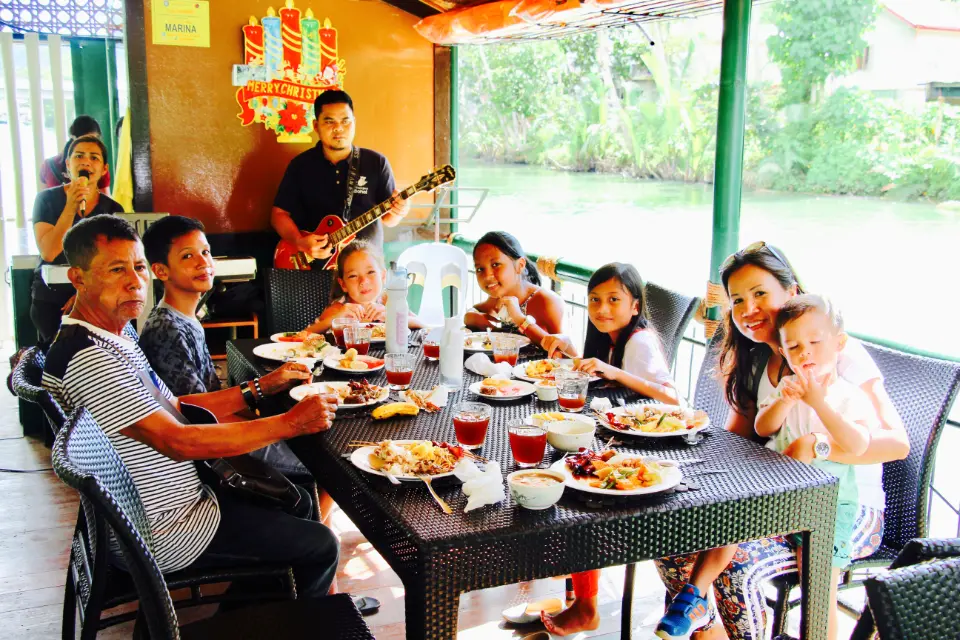 bohol review loboc river cruise dining