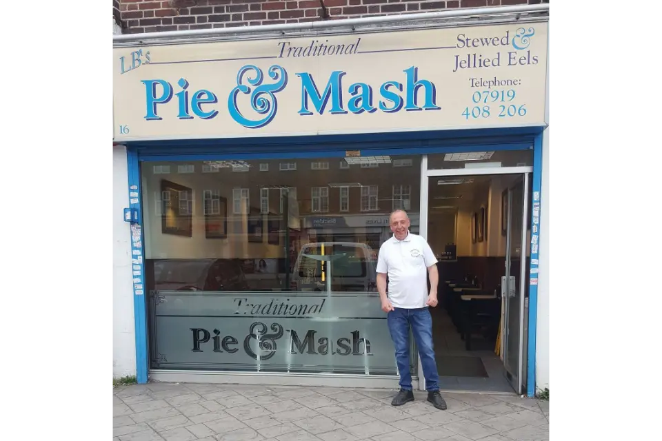 LB's pie and mash