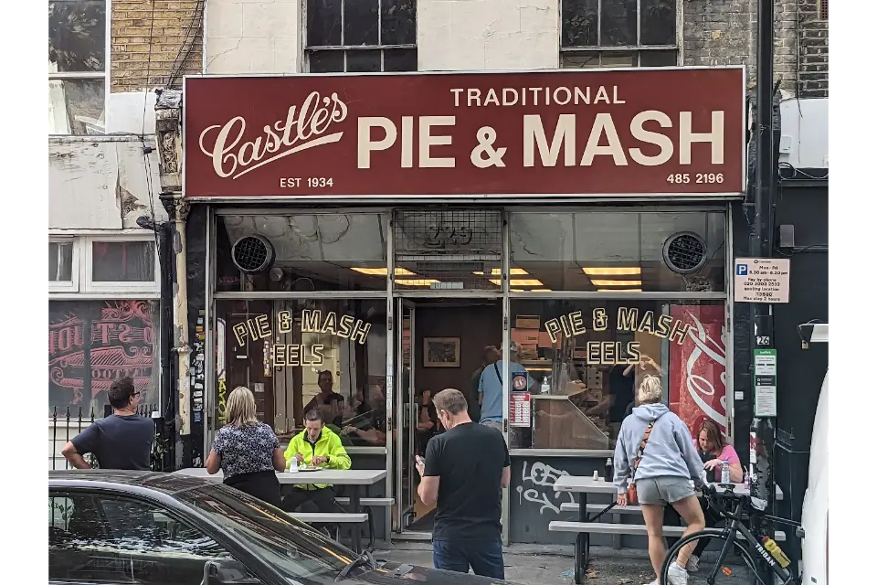 castles pie and mash