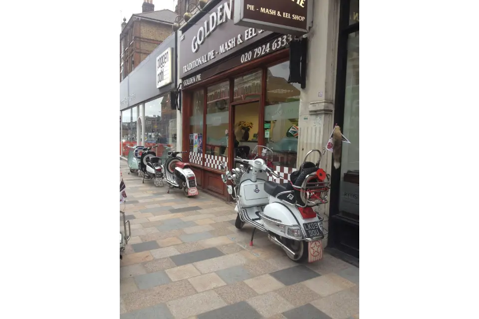 golden pie and mash