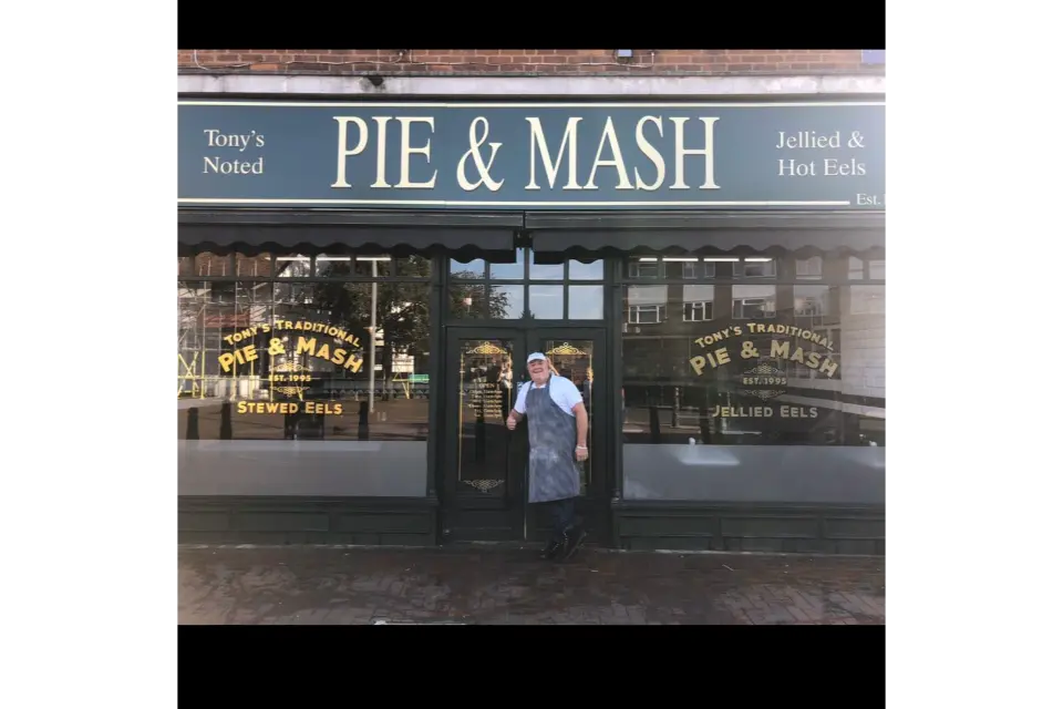 tony's pie and mash