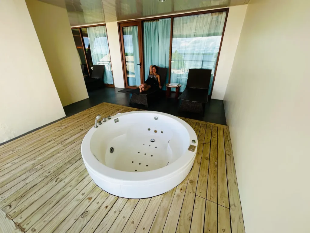 bellevue resort review philippines jacuzzi