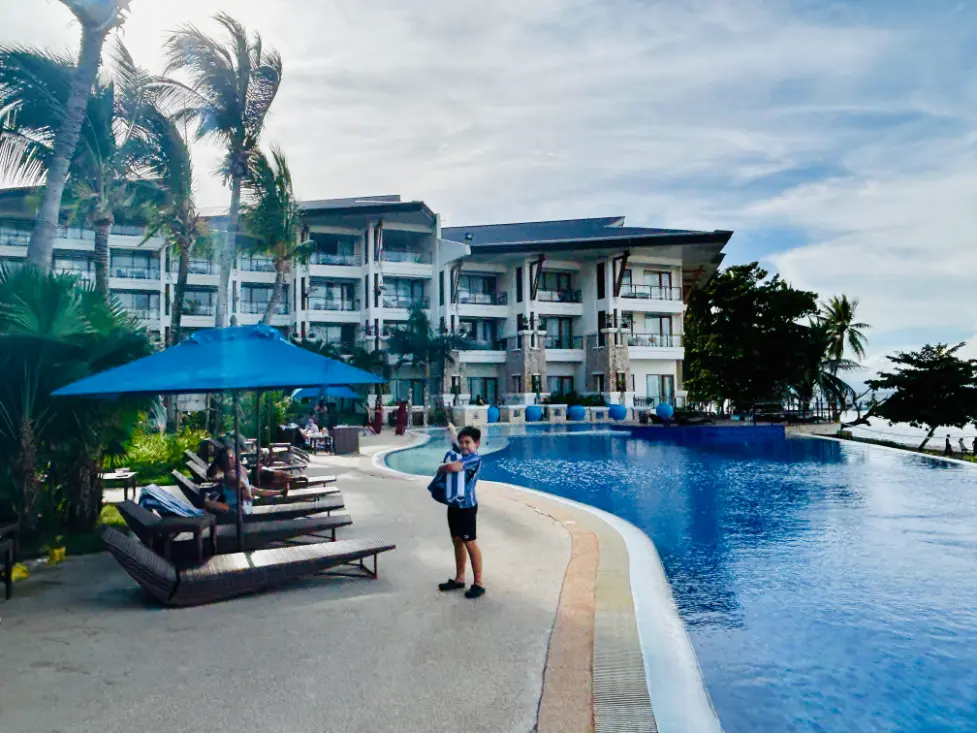 bellevue resort review philippines jude at pool