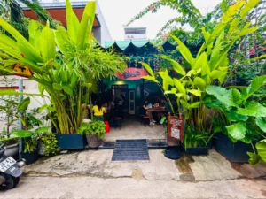 thia go restaurant da nang review michelin star entrance