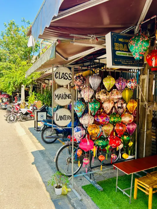 what to do in hoi an lantern making