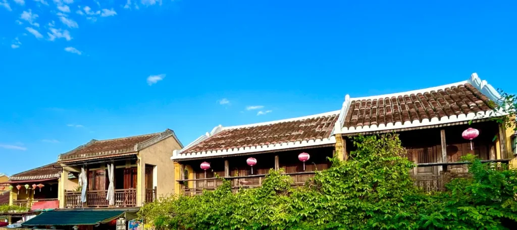 what to do in hoi an rooftops looking japanese