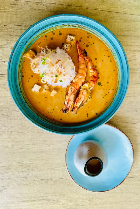 azure beach club review cebu mactan island prawn laksa