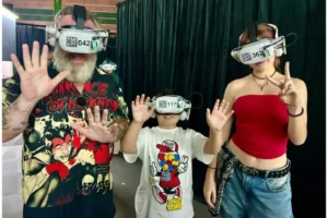 the infinite science centre review space explorers VR headsets family