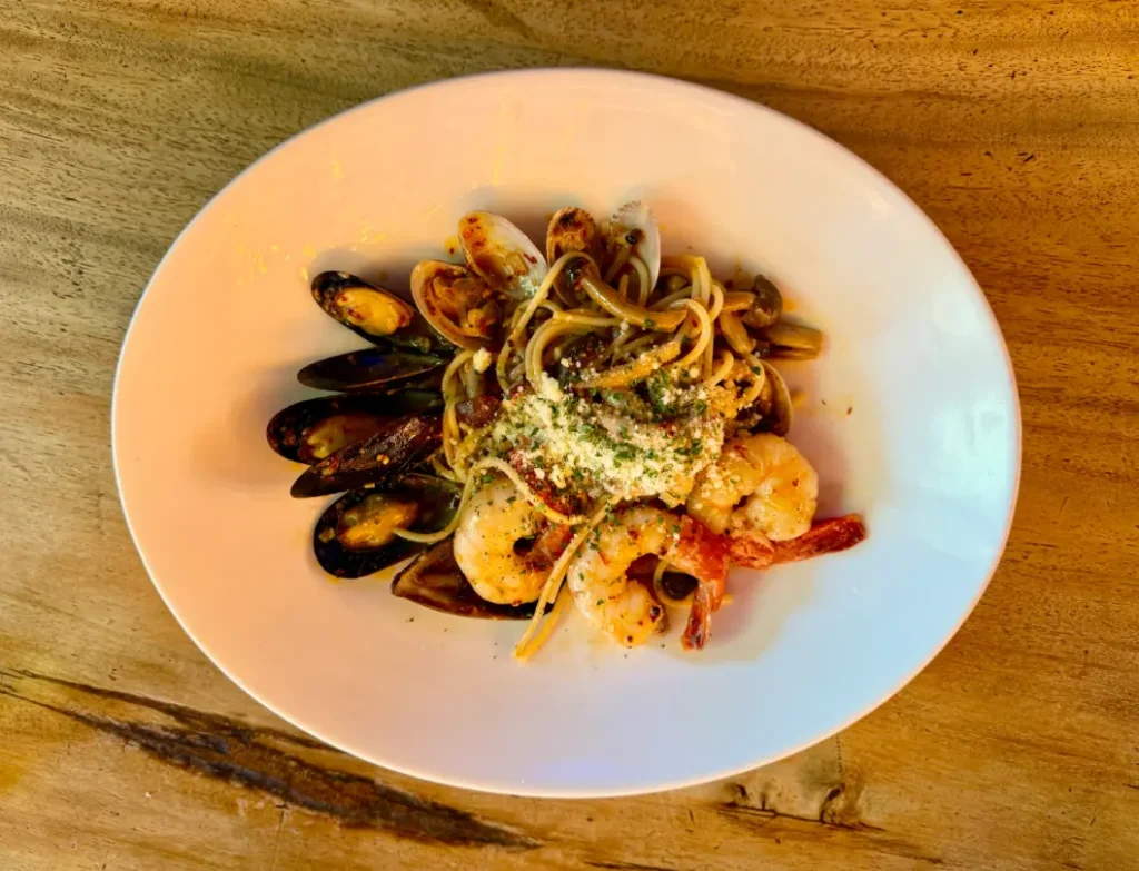gravy baby malacca review seafood aglio olio